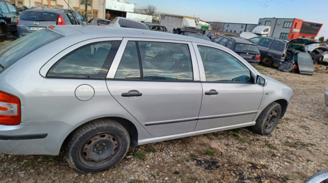 Dezmembram Skoda Fabia 6Y [facelift] [2004 - 2007] Combi wagon 1.4 MT (75 hp)