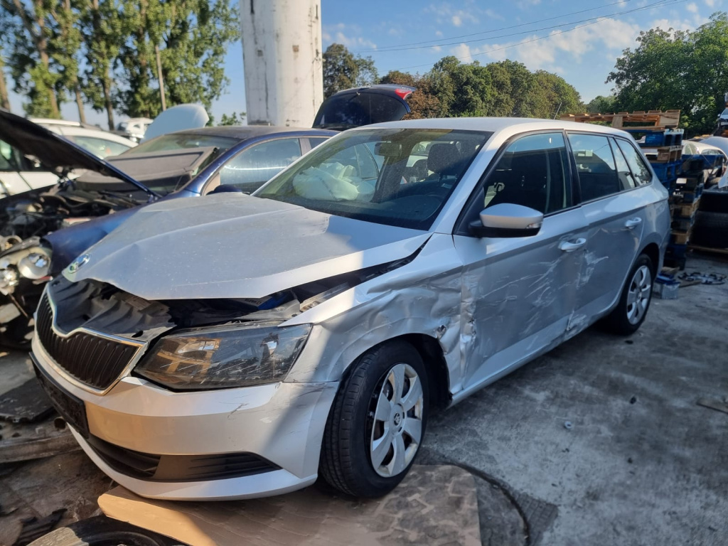 Dezmembram Skoda Fabia NJ [2014 - 2018] 1.4 tdi CUSB