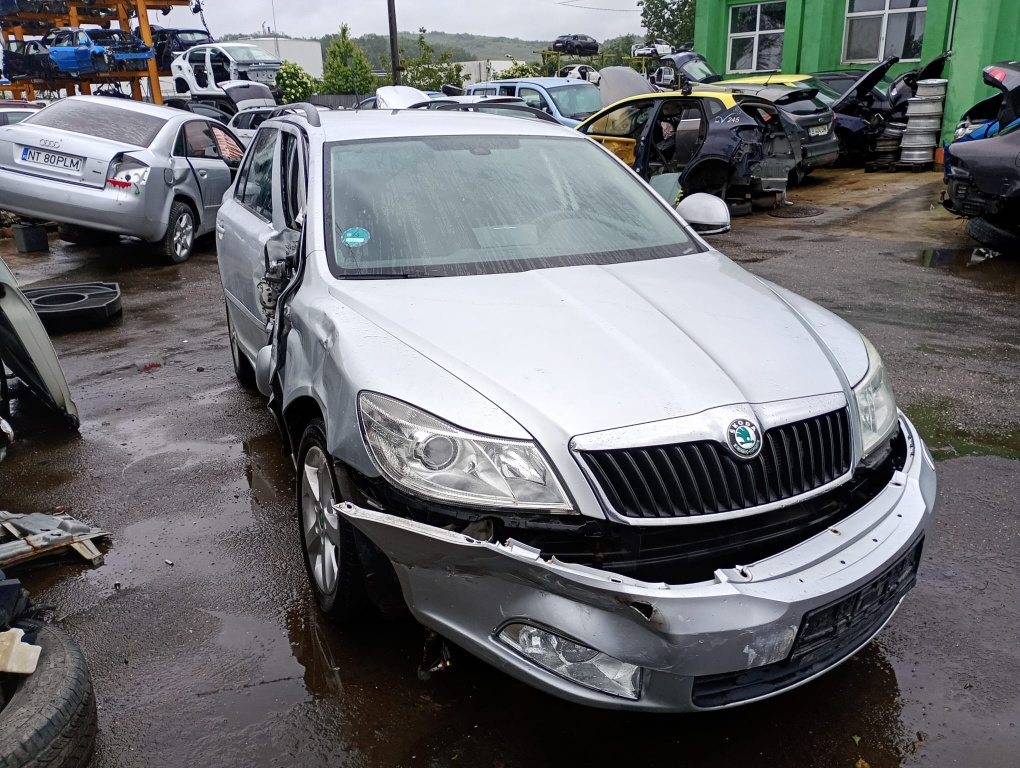Dezmembram Skoda Octavia 2 [facelift] [2008 - 2013] 1.6 tdi CAYC