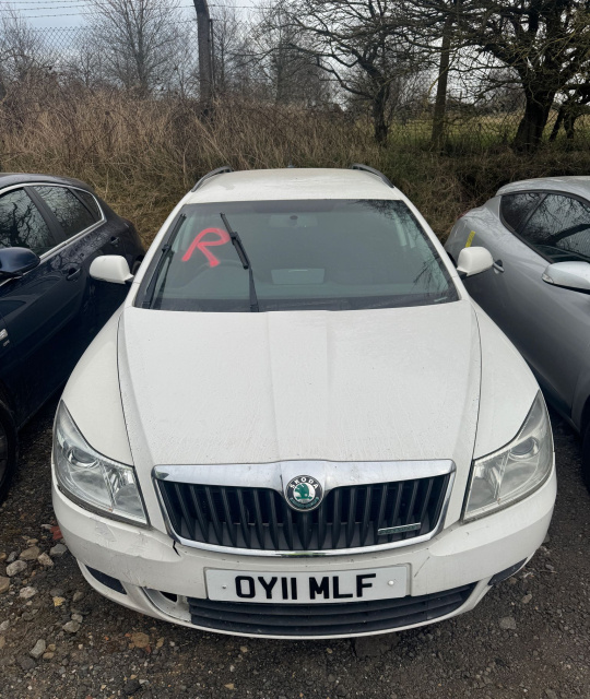 Dezmembram Skoda Octavia 2 [facelift] [2008 - 2013] Combi wagon 5-usi 1.6 TDI MT (105 hp)