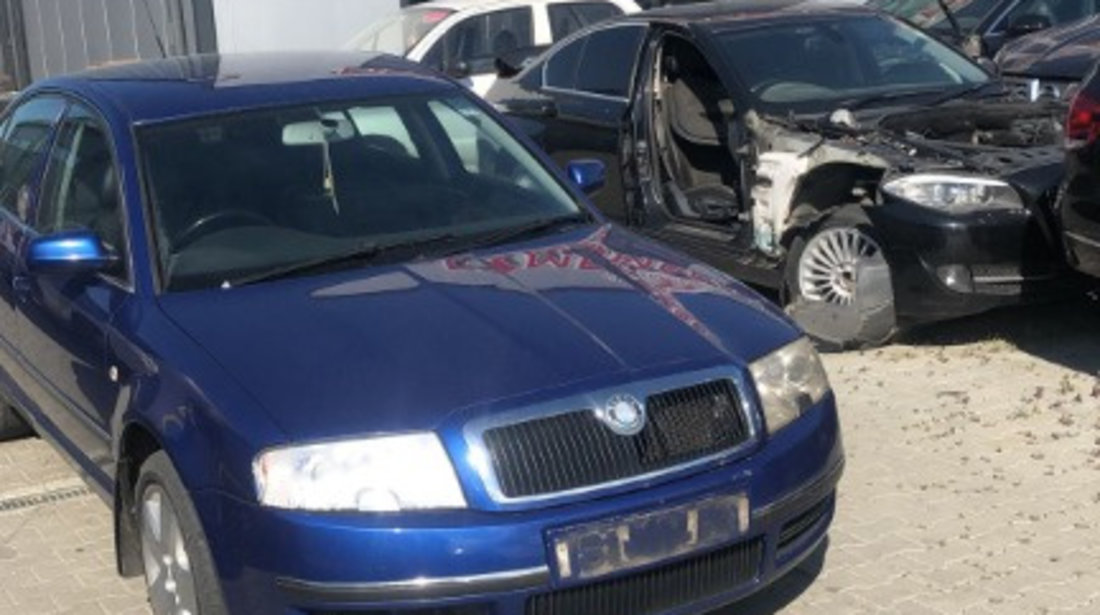 Dezmembram Skoda Octavia Superb 2.5 D cutie viteze automata an fabr 2004