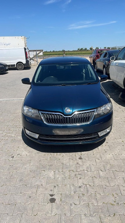 Dezmembram Skoda Rapid 1.6 diesel din 2013