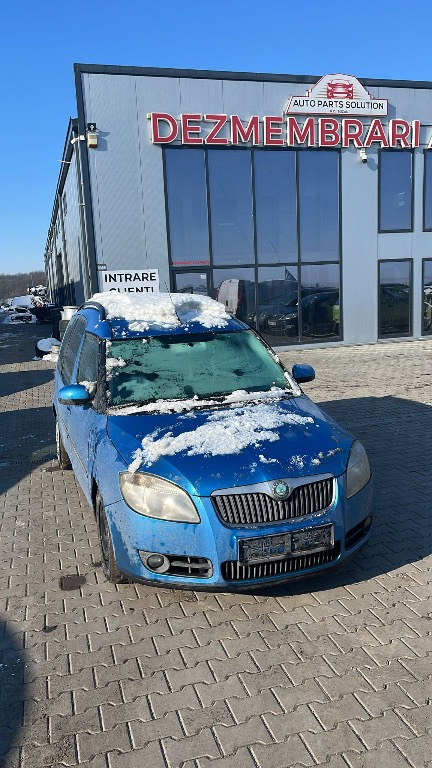 Dezmembram Skoda Roomster 1.2 benzina din 2009