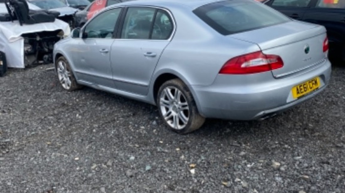 Dezmembram skoda superb 2 2.0 170 cp
