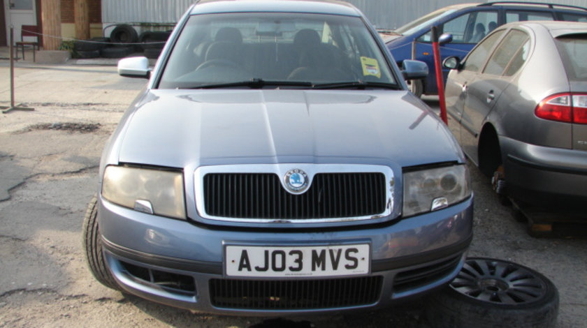 Dezmembram Skoda Superb [2001 - 2006] Sedan 1.9 TDI MT (131 hp) (3U4)