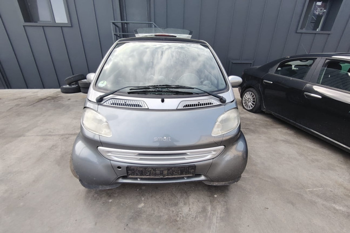 Dezmembram Smart Fortwo [1998 - 2002] Hatchback 0.8 AMT CDi (41 hp)