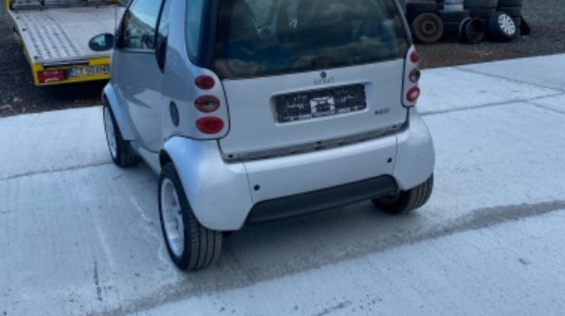 Dezmembram smart fortwo 2003 600 cm