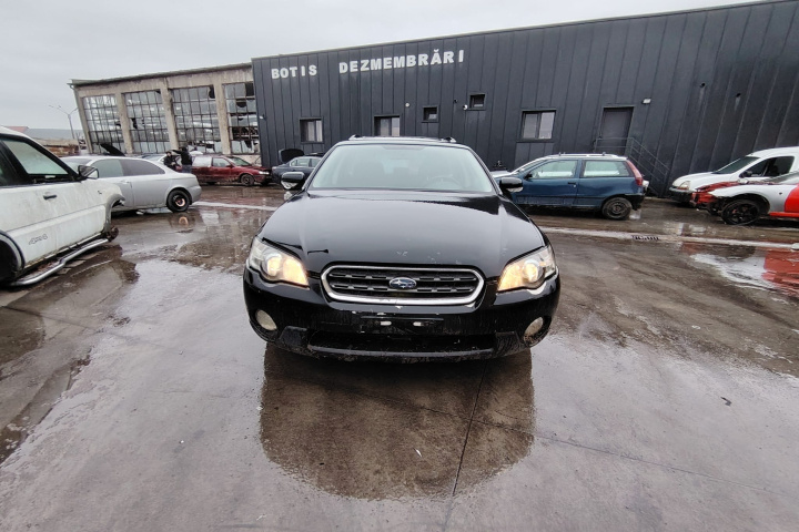 Dezmembram Subaru Outback 3 [2003 - 2007] wagon 2.5 MT AWD (165 hp)