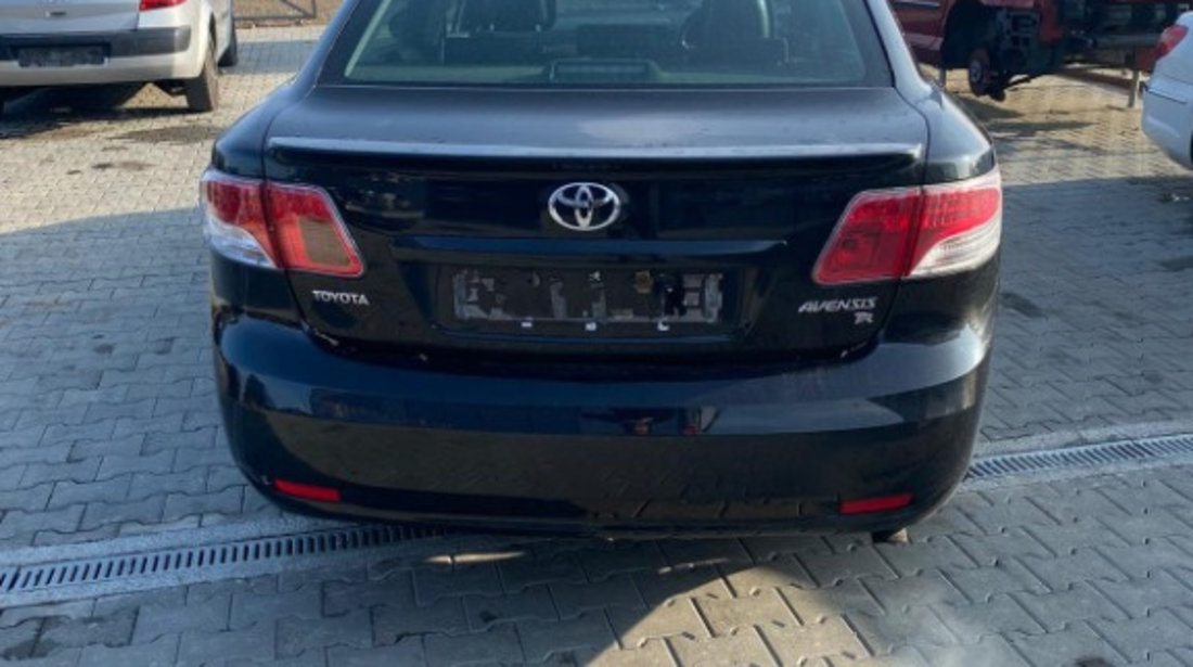 Dezmembram Toyota Avensis 2.0 D an fabr 2010