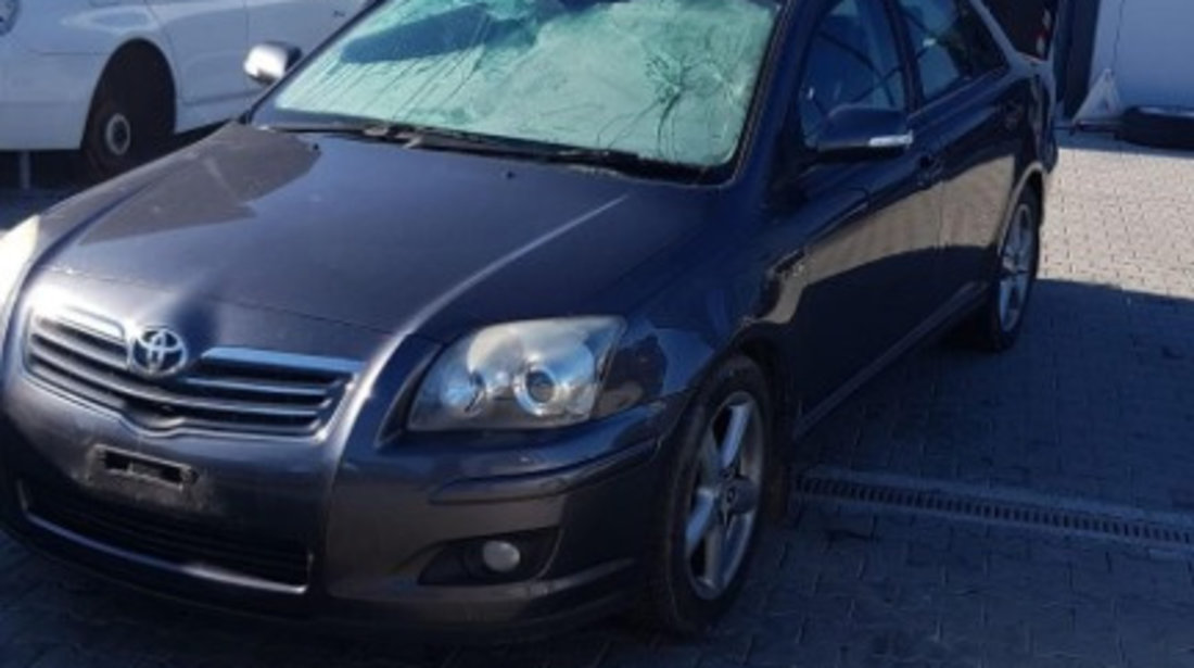 Dezmembram Toyota Avensis 2.2 D an fabr. 2007