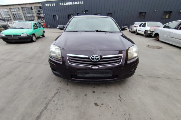 Dezmembram Toyota Avensis 2 T25 [facelift] [2006 - 2009] Sedan 2.2 D MT (148 hp)