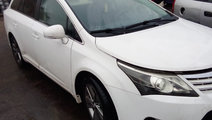 Dezmembram toyota avensis an 2014,motor d27