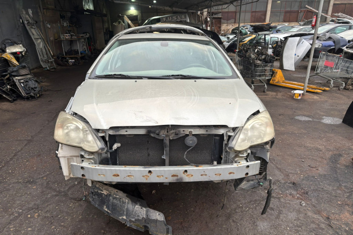 Dezmembram Toyota Corolla