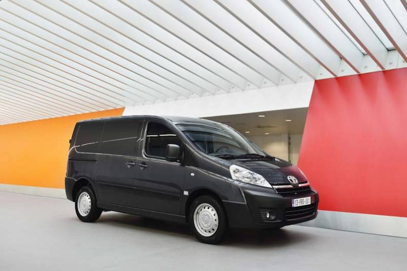 Dezmembram Toyota ProAce [2013 - 2016] 1.6 d4-d 3WZ-TV