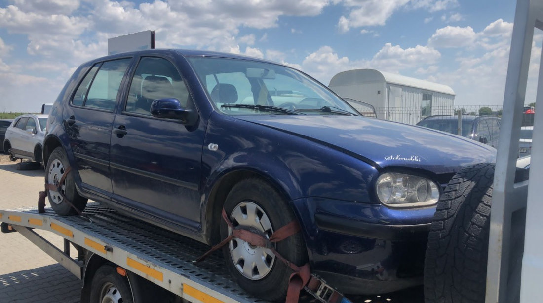 Dezmembram Volkswagen Golf 4, 1.6 benzina an fabr 2002