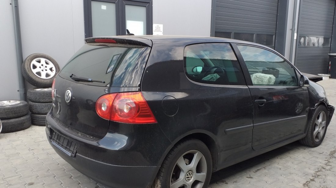 Dezmembram Volkswagen Golf 5,1.9 tdi,an fabr 2007,cutie automata DSG