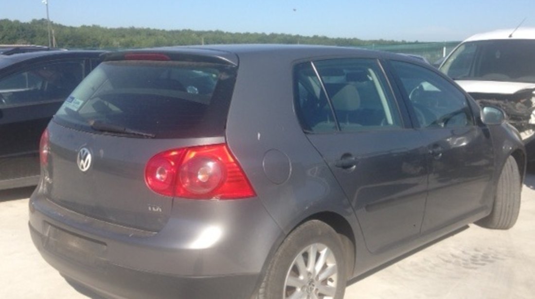 Dezmembram Volkswagen Golf 5,1.9TDI,an fabr. 2007