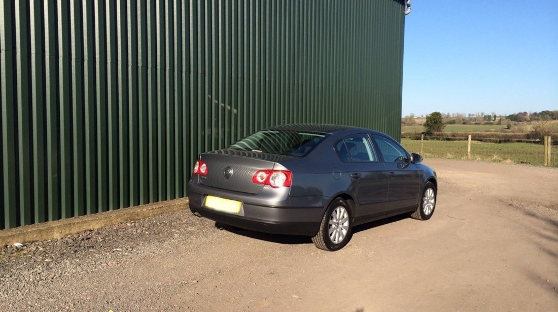 Dezmembram volkswagen passat an 2007 1 9tdi 77kw 105cp