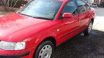 Dezmembram Volkswagen Passat B5 [1996 - 2000] Seda...
