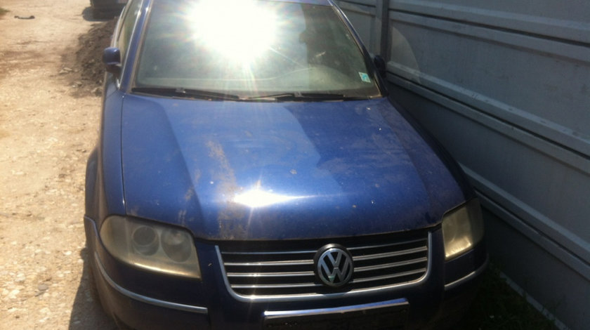 Dezmembram Volkswagen Passat B5.5 [facelift] [2000 - 2005] wagon 1.9 TDI 6MT (131 hp) (3B6)