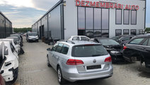 Dezmembram Volkswagen Passat B7 2.0 D an fabr 2011