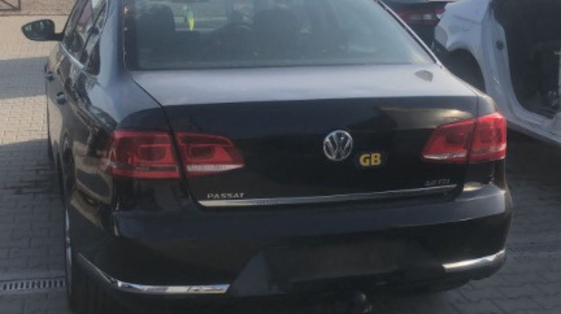 Dezmembram Volkswagen Passat B7 2.0 TDI an fabr. 2012