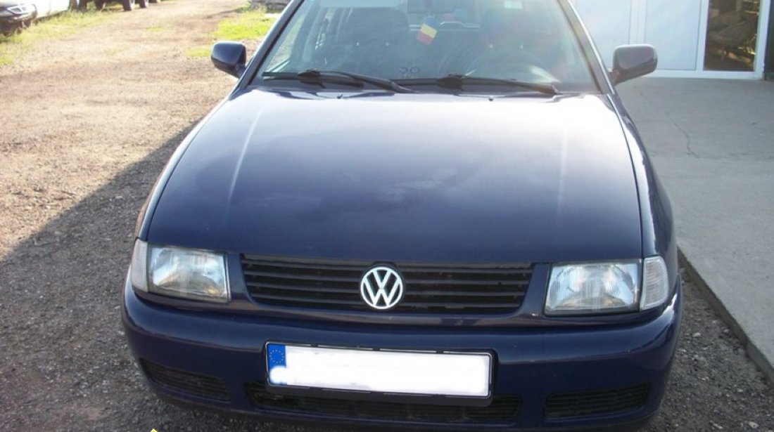 Dezmembram Volkswagen Polo Break 1 9SDI din anul 1999 orice piesa accesorii