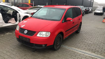 Dezmembram Volkswagen Touran 1.9 D an fabr 2006