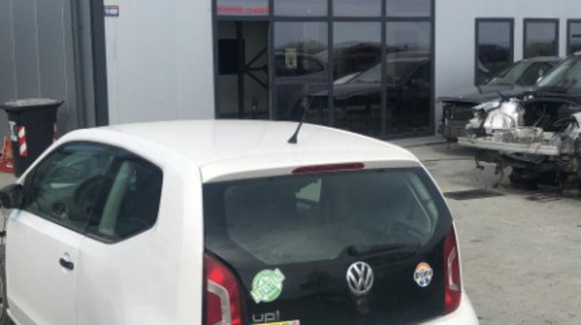 Dezmembram Volkswagen UP 1.0 benzina an fabr 2013