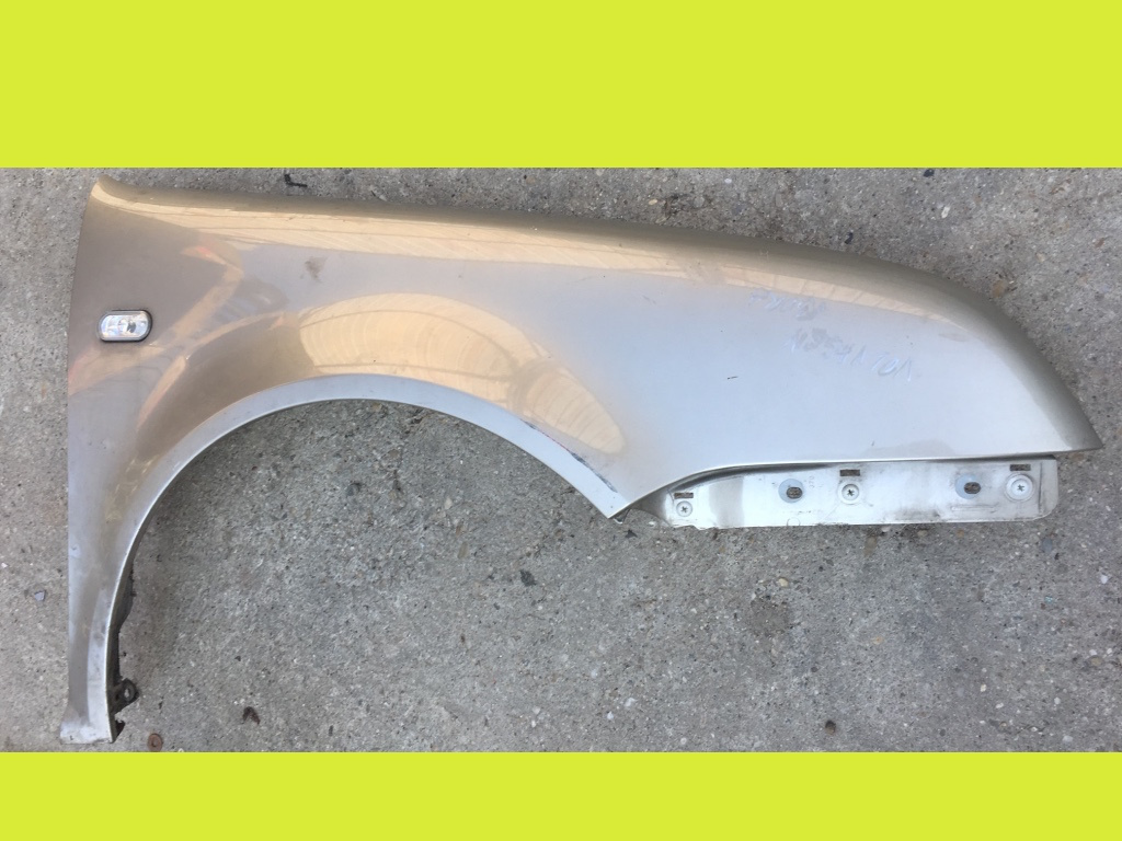 Dezmembram Volkswagen VW Bora [1998 - 2005] Sedan 1.9 TDI MT (90 hp) (1J2)