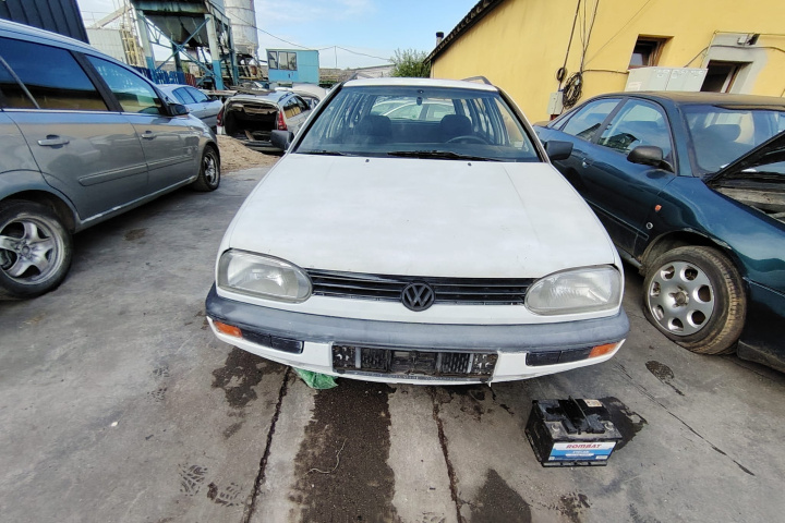 Dezmembram Volkswagen VW Golf 3 [1991 - 1998] wagon 1.9 TD MT (75 hp)