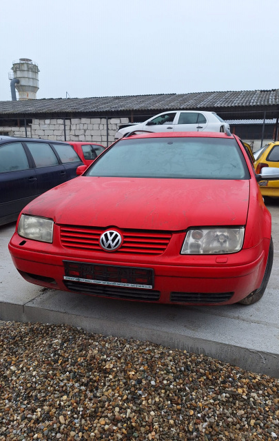 Dezmembram Volkswagen VW Golf 4 [1997 - 2006] wagon 1.9 TDI MT (101 hp)