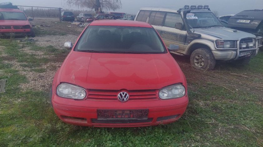 Dezmembram Volkswagen VW Golf 4 [1997 - 2006] Hatchback 5-usi 1.4 MT (75 hp)