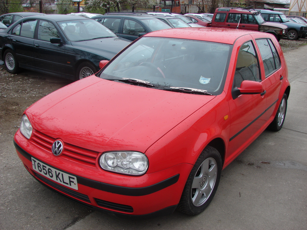 Dezmembram Volkswagen VW Golf 4 [1997 - 2006] Hatchback 5-usi 1.6 AT (100 hp) (1J1)