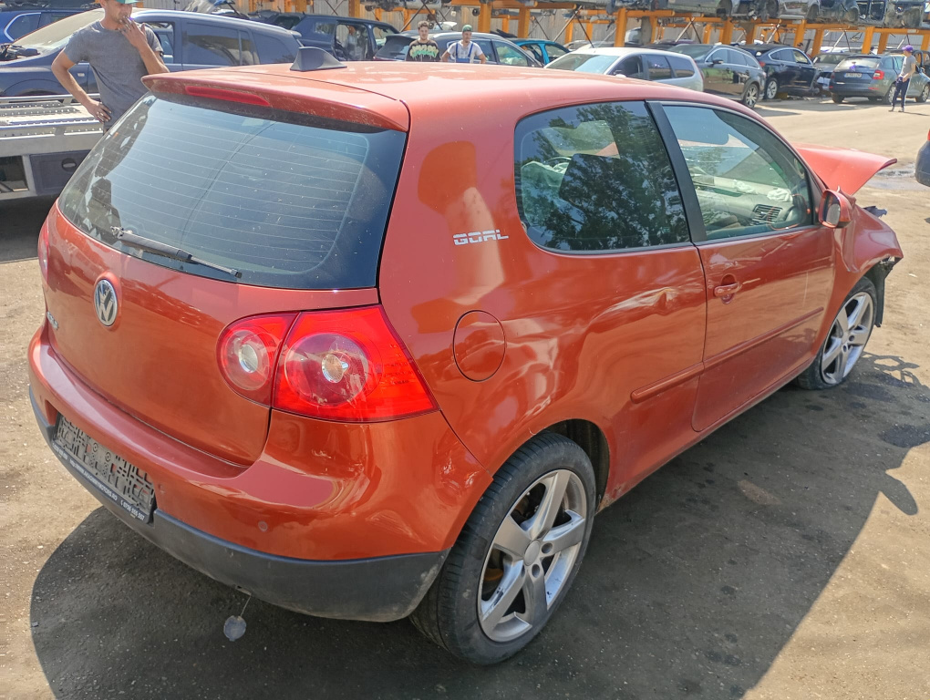Dezmembram Volkswagen VW Golf 5 [2003 - 2009] 1.9 tdi BXE