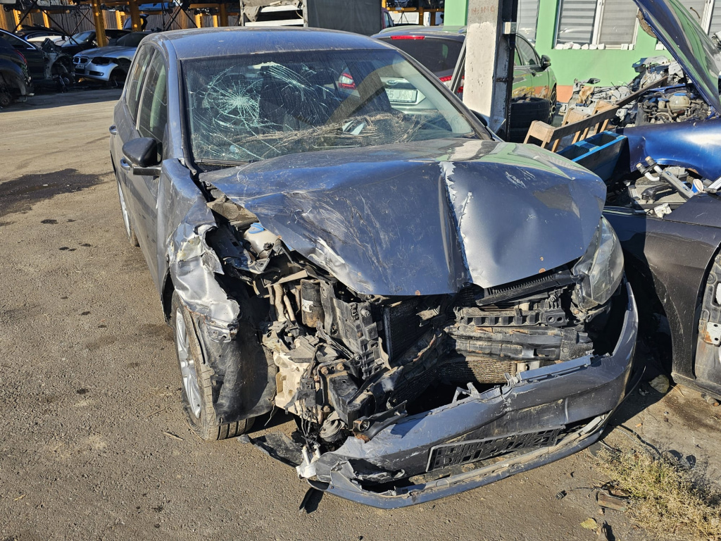 Dezmembram Volkswagen VW Golf 6 [2008 - 2015] 2.0 tdi CBDC