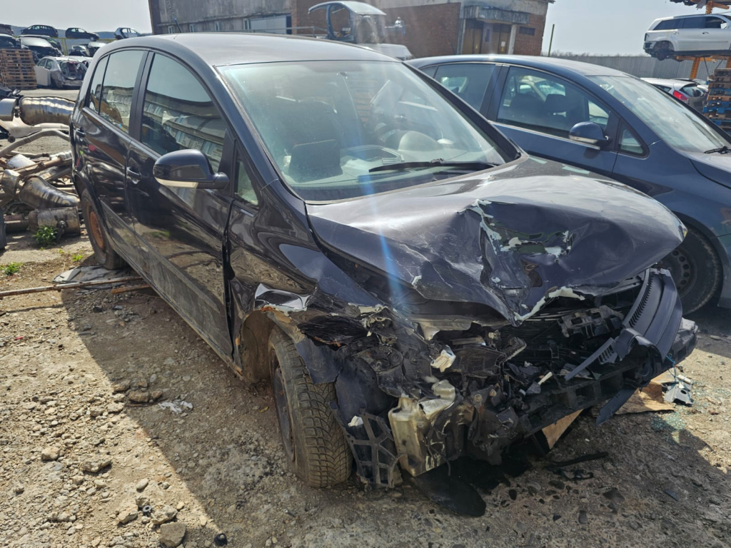 Dezmembram Volkswagen VW Golf Plus [2004 - 2009] 1.9 tdi BRU