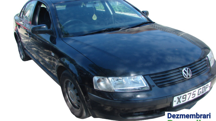 Dezmembram Volkswagen VW Passat B5 [1996 - 2000] Sedan 4-usi 1.6 MT (101 hp)