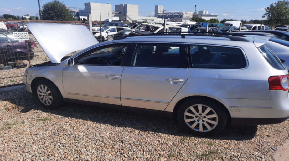 Dezmembram Volkswagen VW Passat B6 [2005 - 2010] wagon 5-usi 1.9 TDI MT (105 hp)