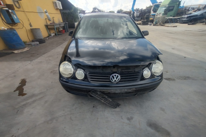 Dezmembram Volkswagen VW Polo 4 9N [2001 - 2005] Hatchback 3-usi 1.2 MT (64 hp)