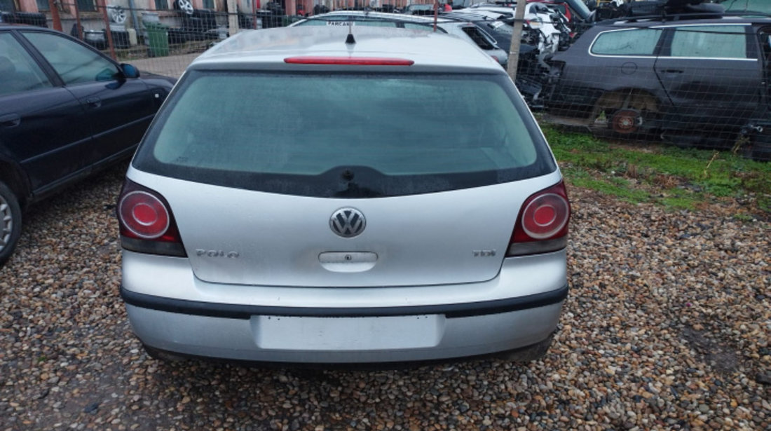 Dezmembram Volkswagen VW Polo 4 9N [facelift] [2005 - 2009] Hatchback 5-usi 1.4 MT (75 hp)