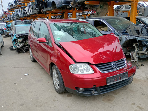 Dezmembram Volkswagen VW Touran [2003 - 2006] 1.9 tdi BXE