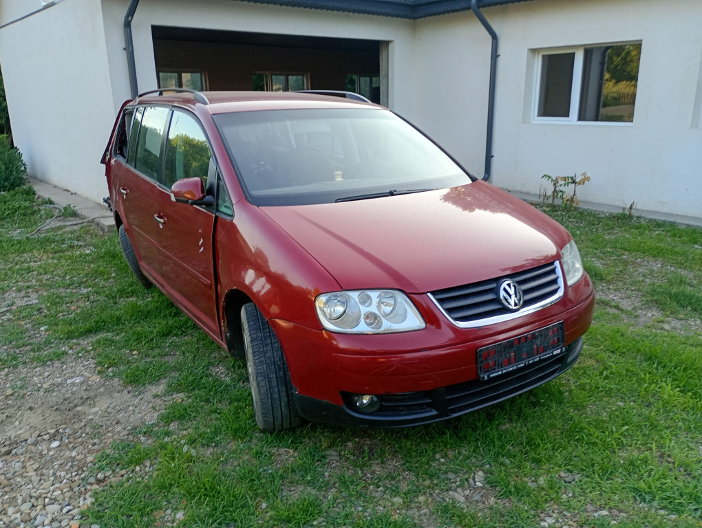 Dezmembram Volkswagen VW Touran [2003 - 2006] 1.9 tdi AVQ