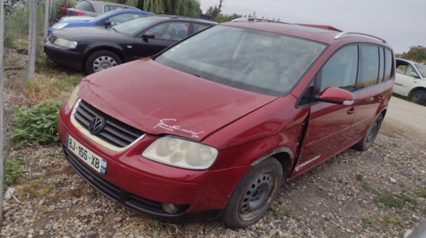 Dezmembram Volkswagen VW Touran [2003 - 2006] Minivan 2.0 TDI MT (140 hp)