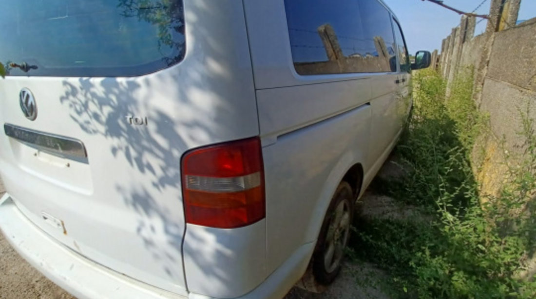 Dezmembram Volkswagen VW Transporter T5 [2003 - 2009] Autoutilitara duba 5-usi 1.9 TDI PD MT (102 hp)