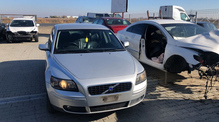 Dezmembram Volvo S 40, 2.0 D an fabr 2006