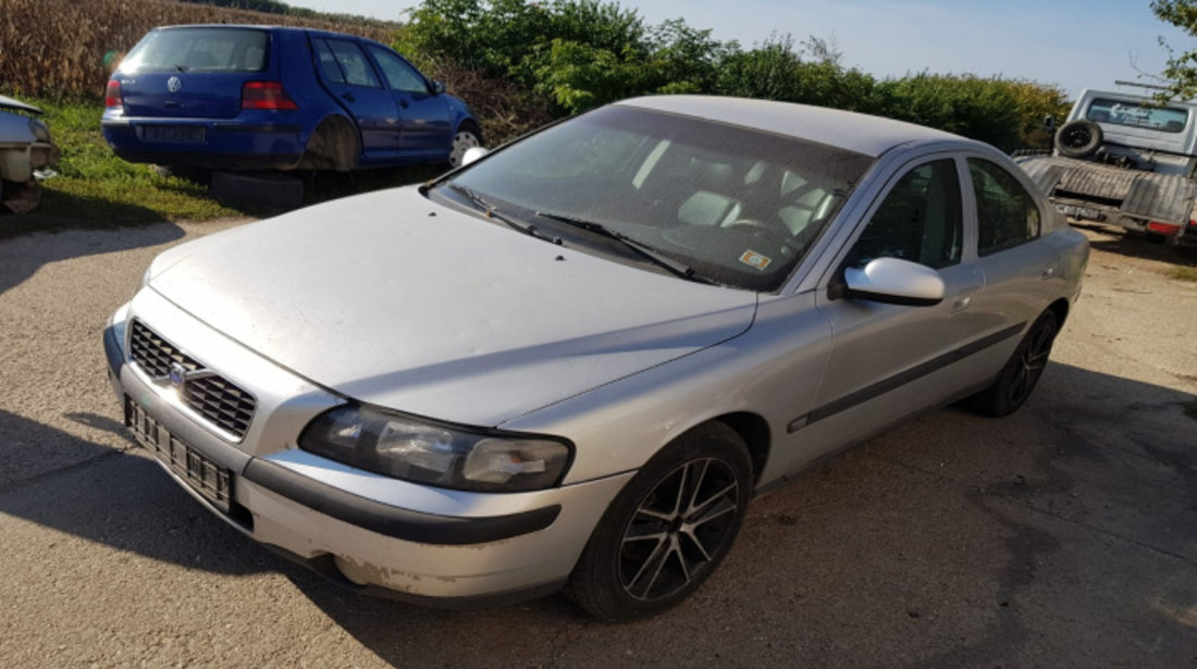 Dezmembram Volvo S60 [2000 - 2004] Sedan 2.4 MT (170 hp)