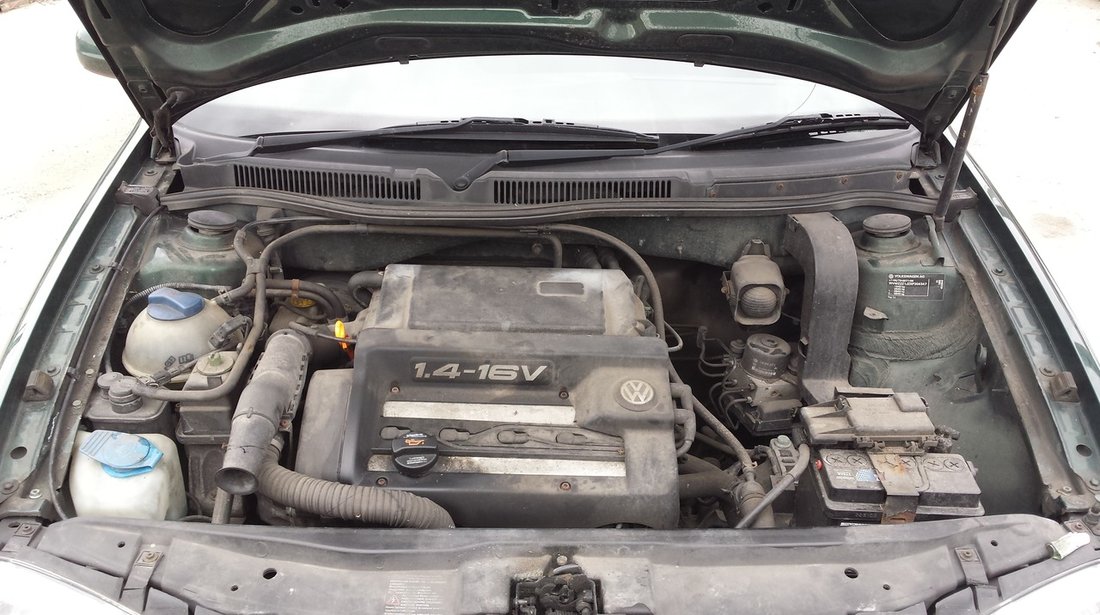 Dezmembram vw golf 4 1.4b an 2000 cod motor AHW