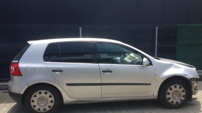 Dezmembram VW Golf 5,1.4 benzina,an fabricație 2006