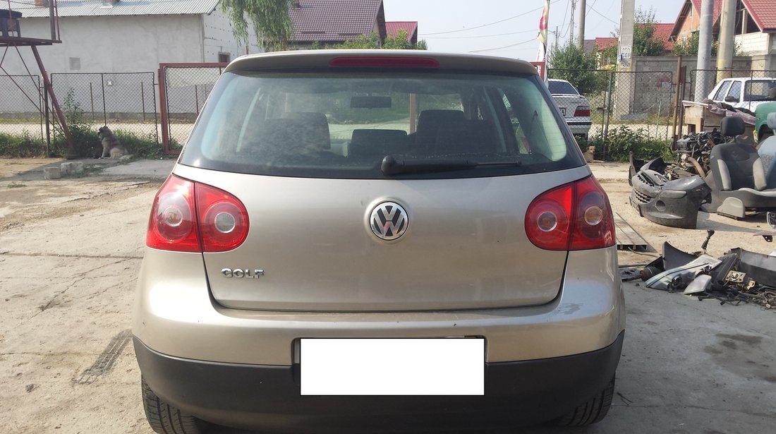 Dezmembram Vw golf 5 2.0sdi an 2006 tip motor BDK